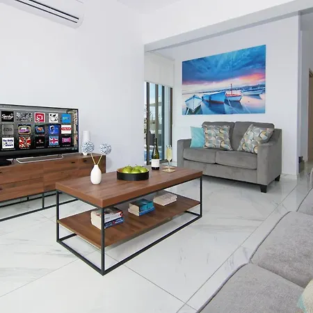 Willa Serena Protaras